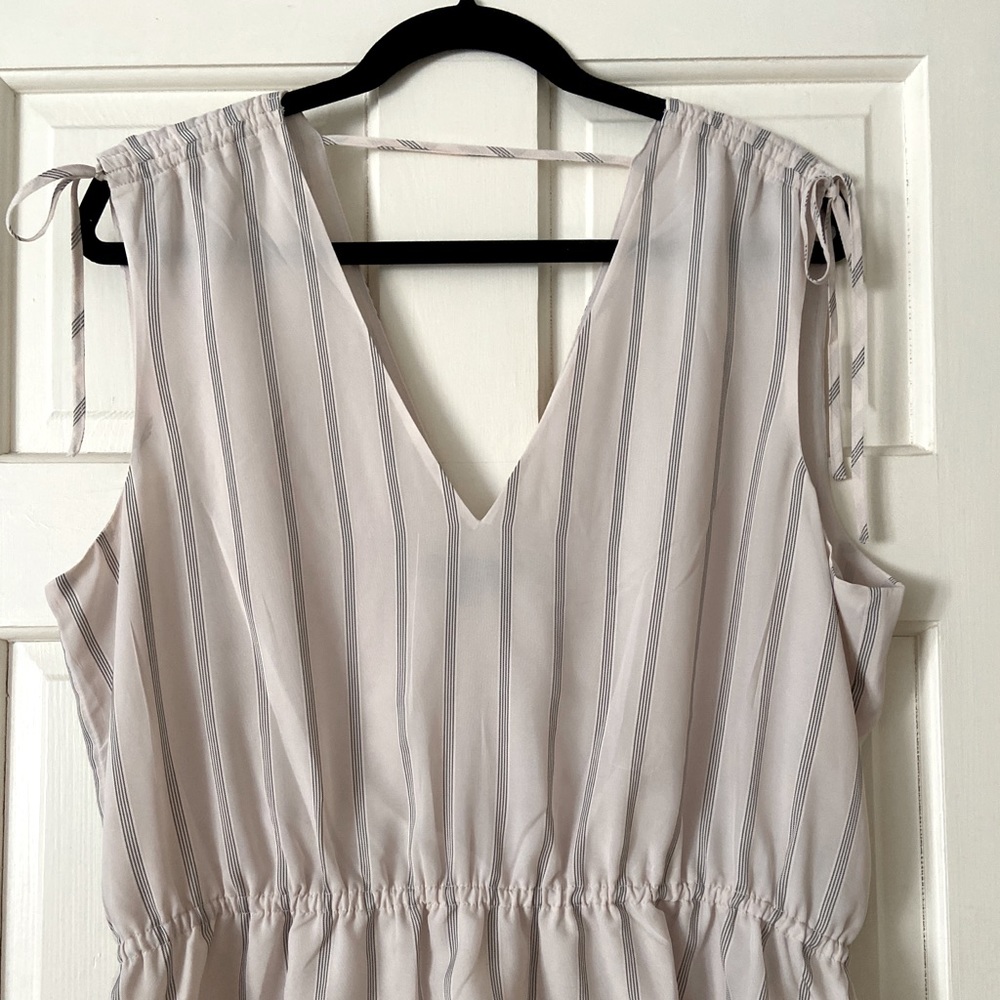 Banana Republic Sleeveless